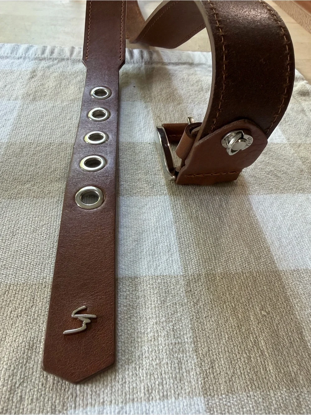 VELEZ Ladies Brown Leather Belt with Silver Eyelets Size M NWOT’s